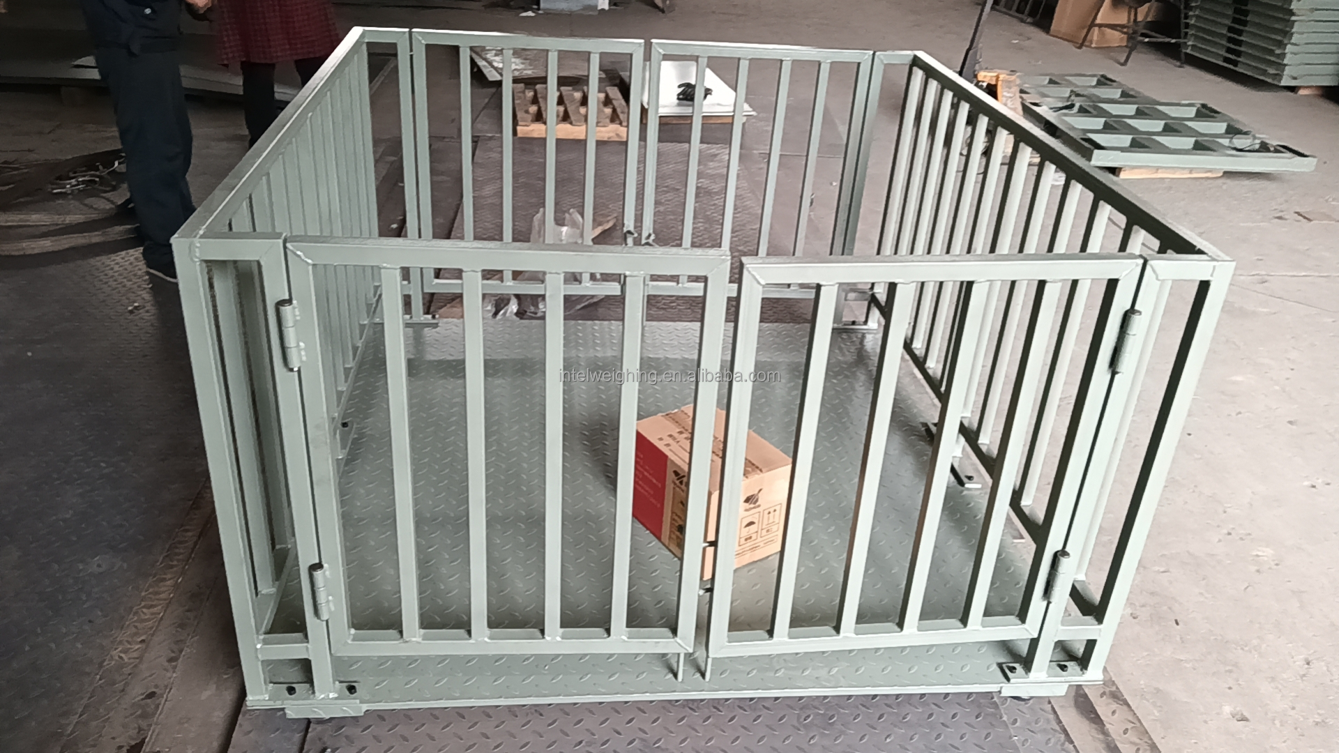 Digital Electronic Weighing Scale for Dogs, Cats & Pets