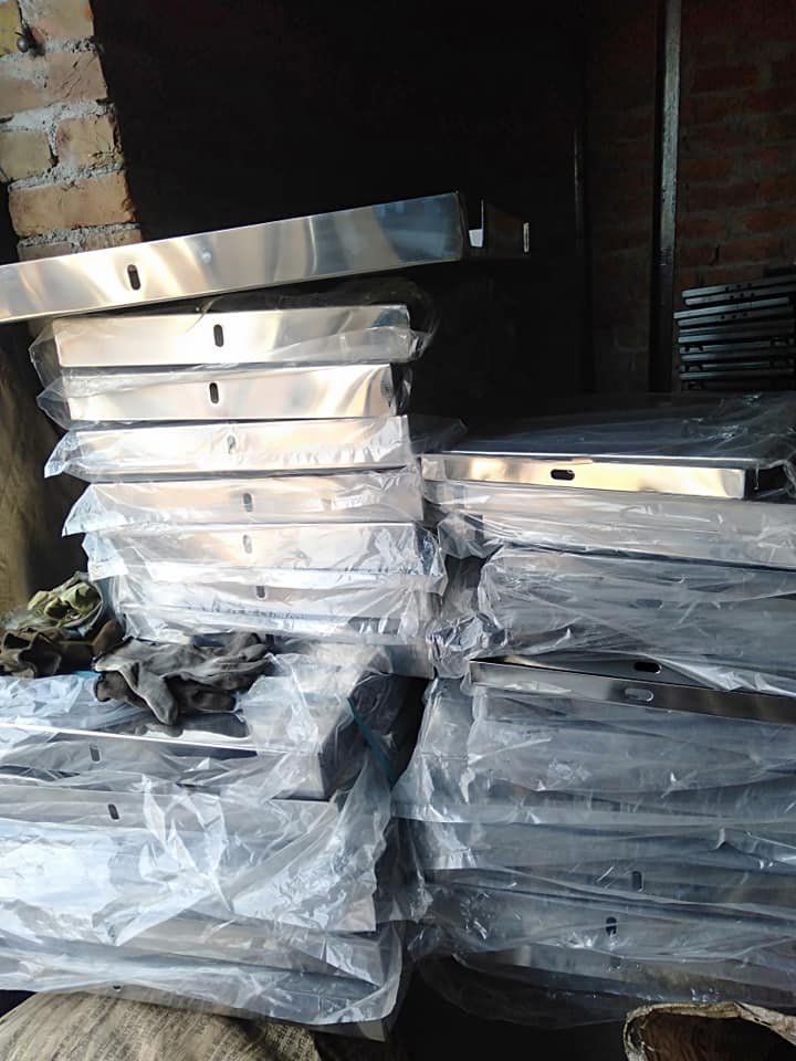 Affordable checkered heavy-duty platform weighing scales