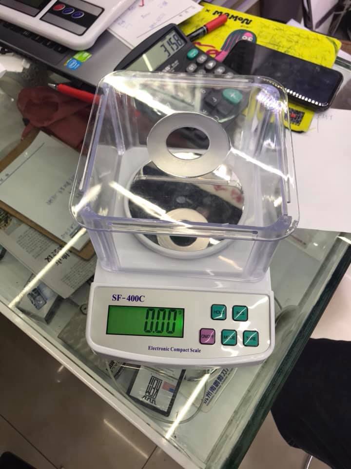 Milligram Precision Balance scales
