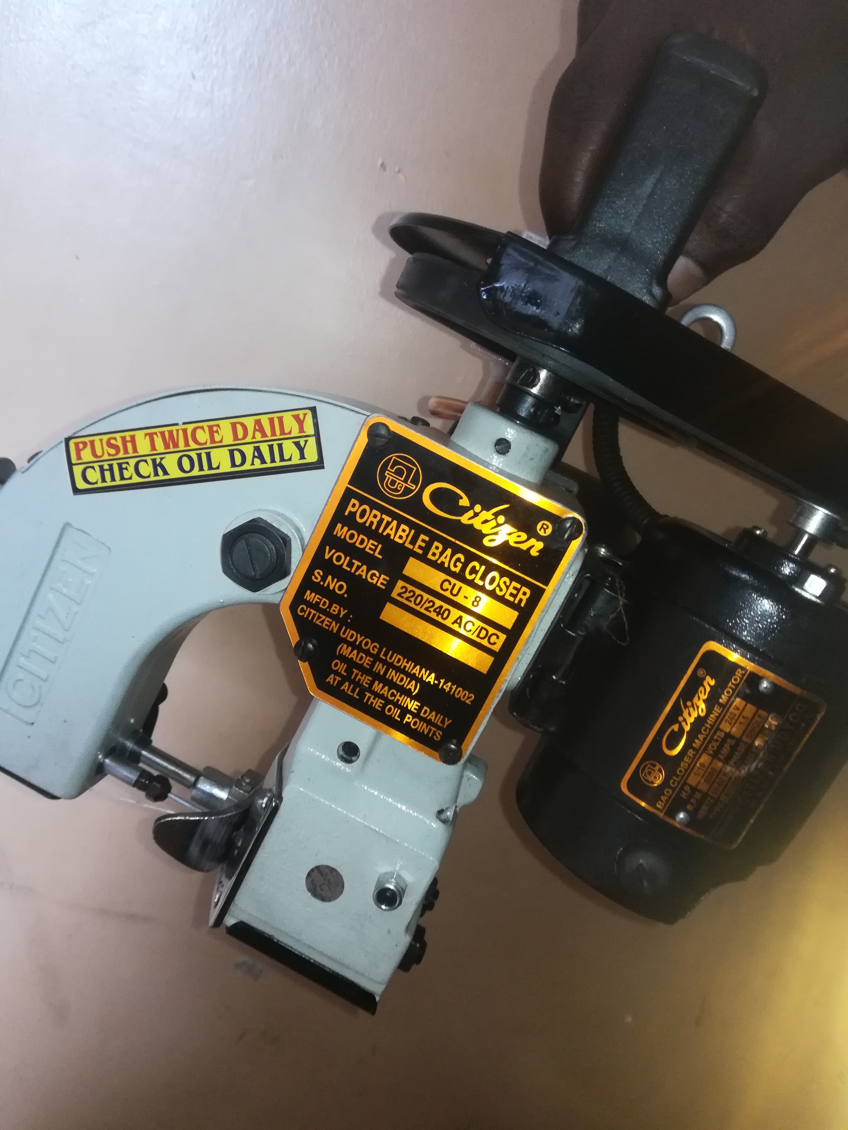 High-Quality High-Speed Double Needle Sewing Machine