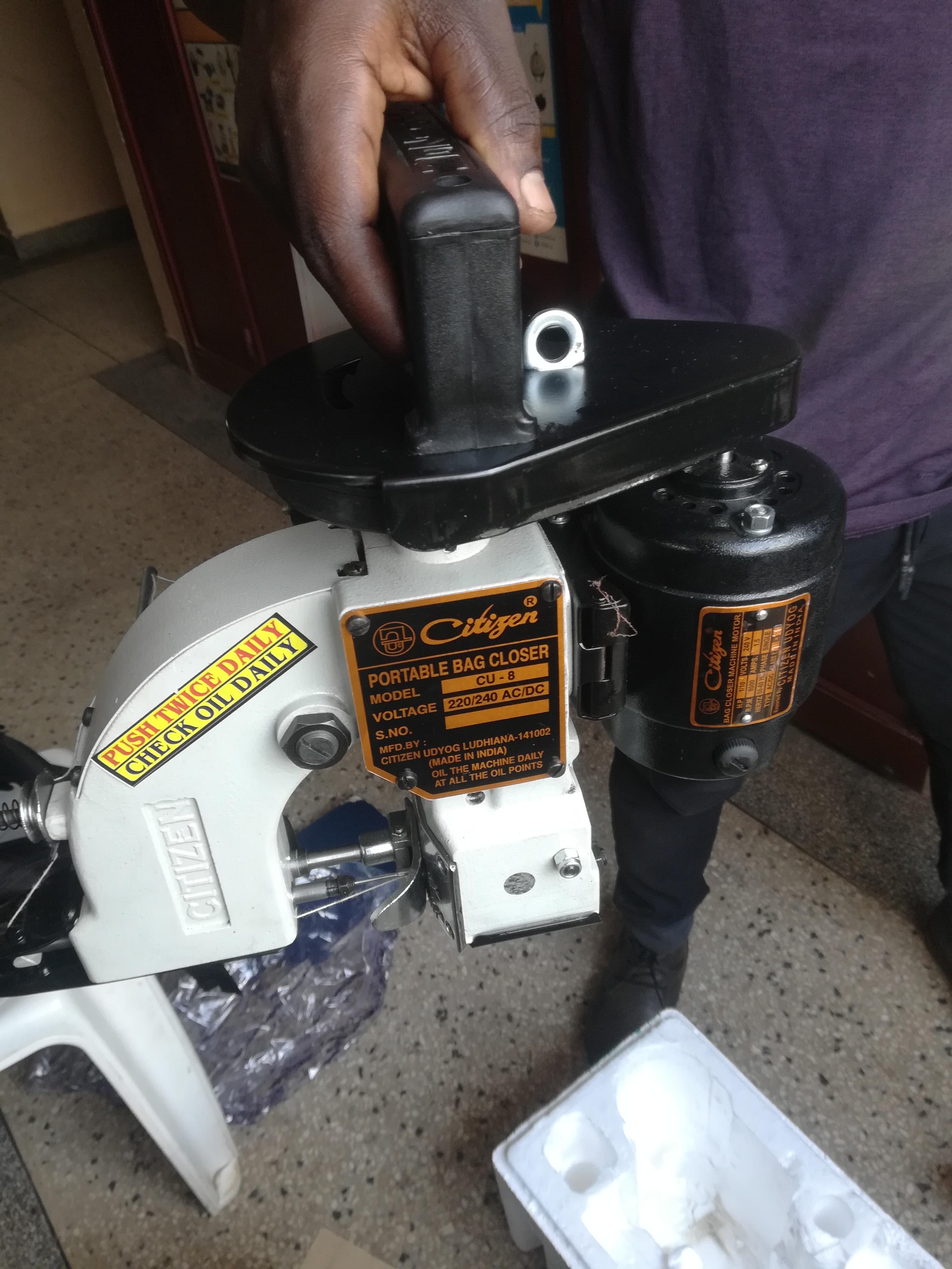 4 Thread Overlock Pleating Sewing Machine