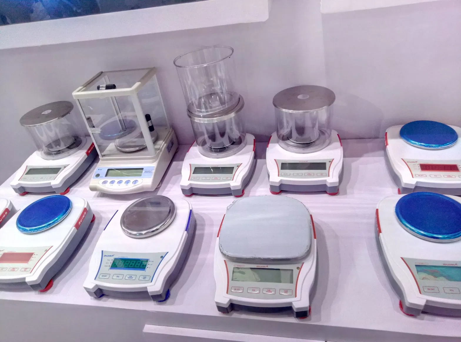 Friendly High Precision Analytical Balance