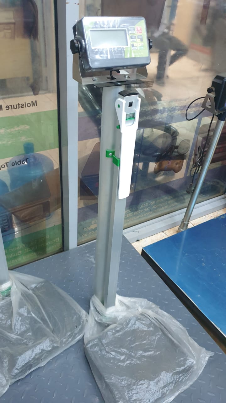 Digital Medical Physician Scale with an Integrated Height Rod