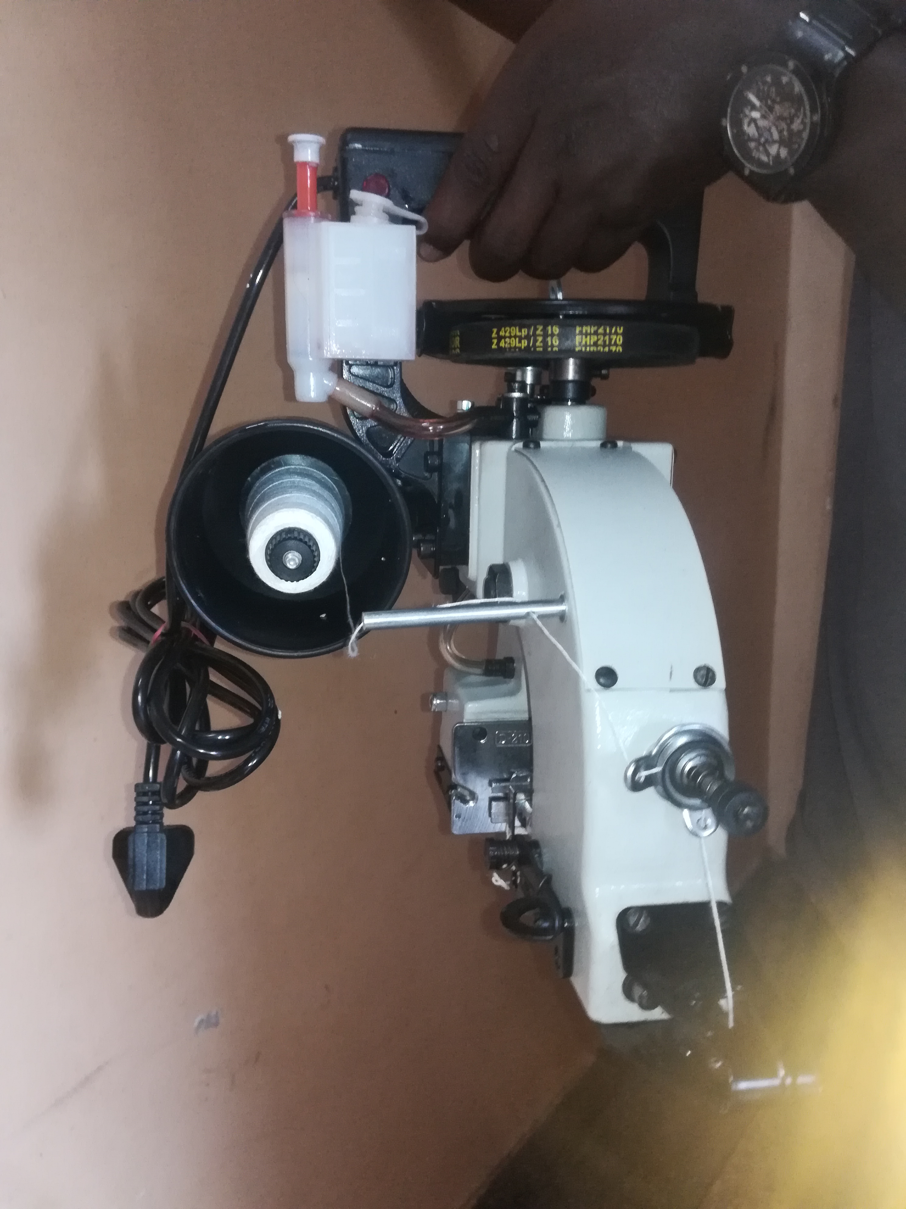 Sewing Machine for 4 Different Bag Types