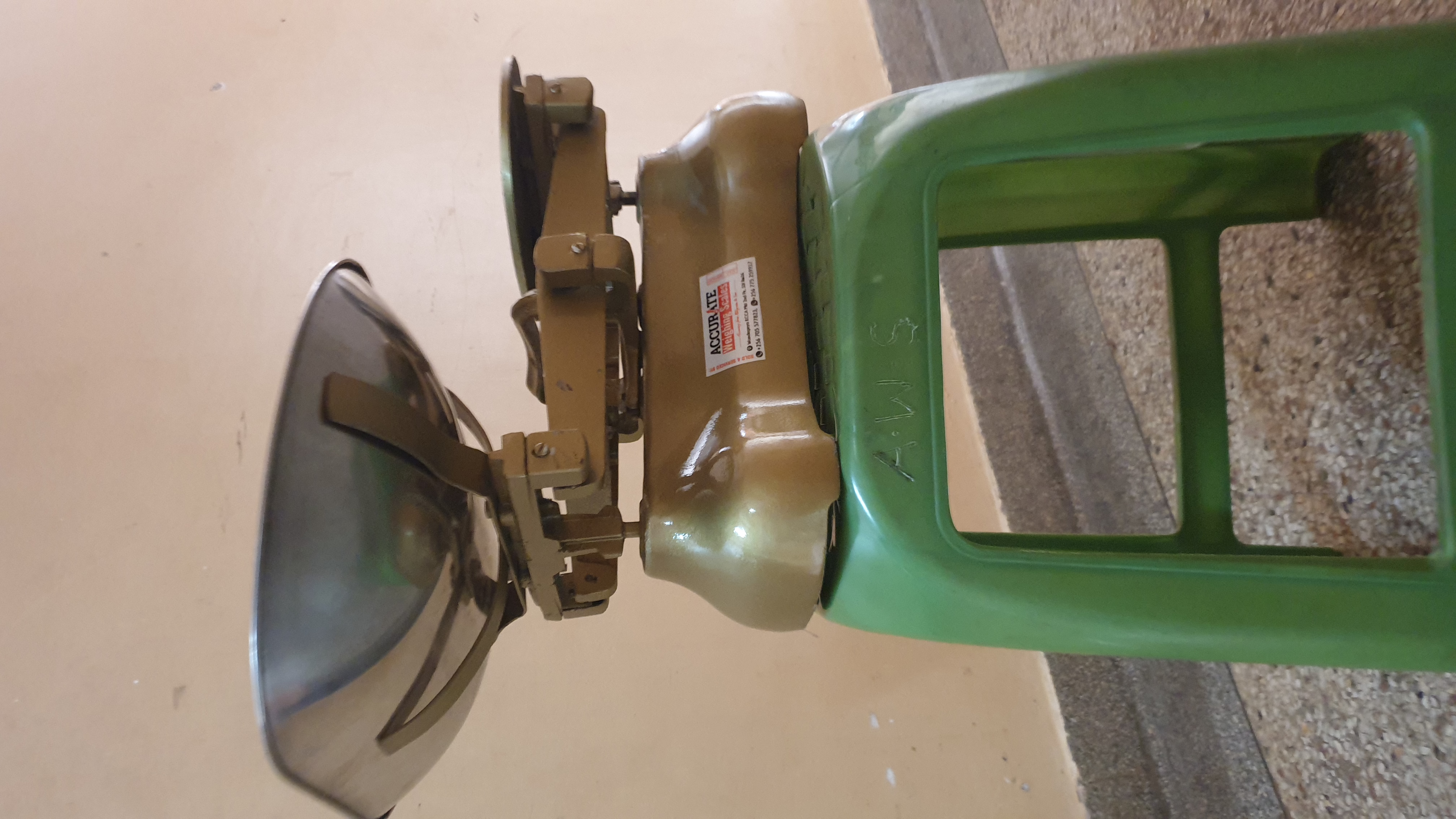 Proffessional counter balance scales