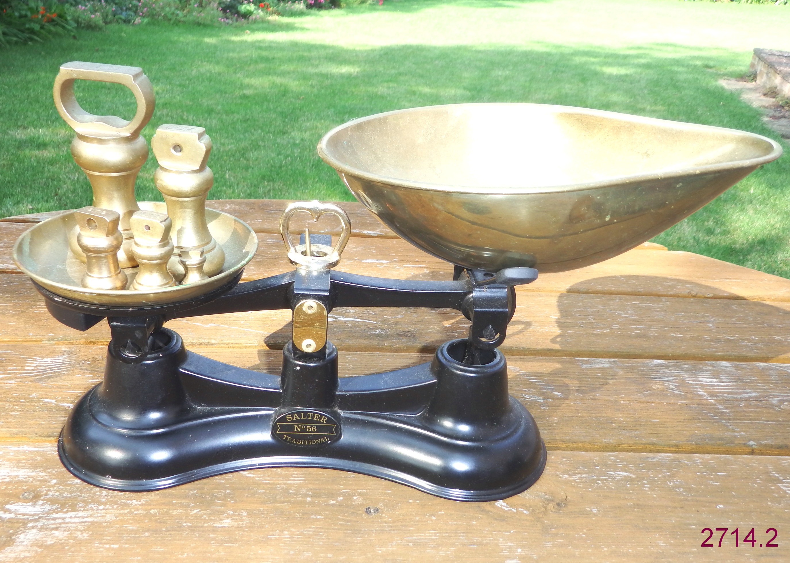 Counter Scale with a Wide Range of Products and Services