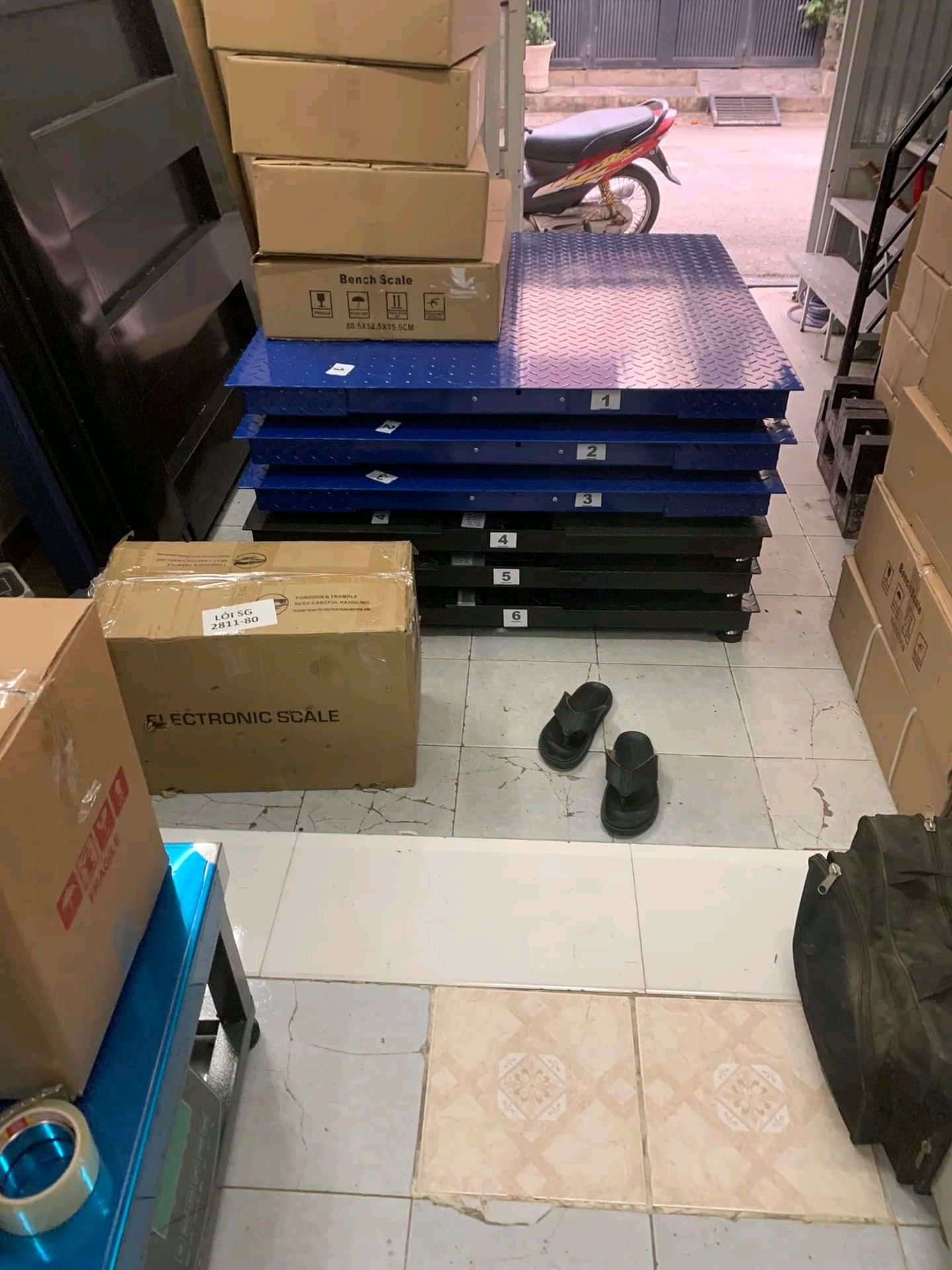 Heavy-duty mechanical steelyard scales are the "iron giants" of the weighing world