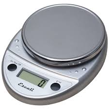 Accurate kitchen scale for baking