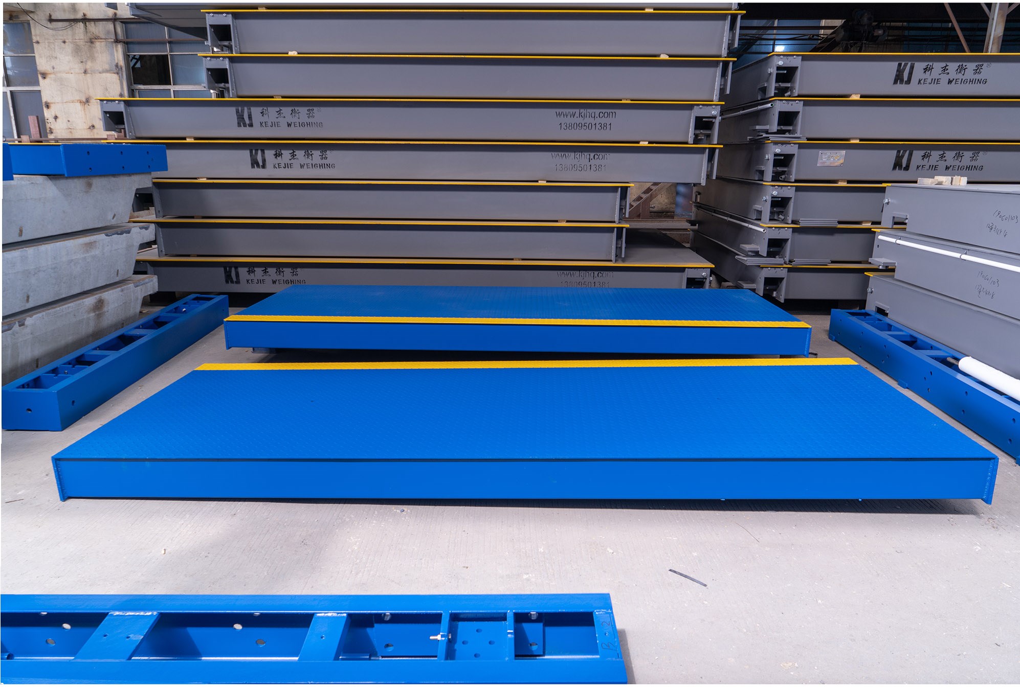 industrial floor scale platform sizes are standardized to match global logistics and shipping dimensions