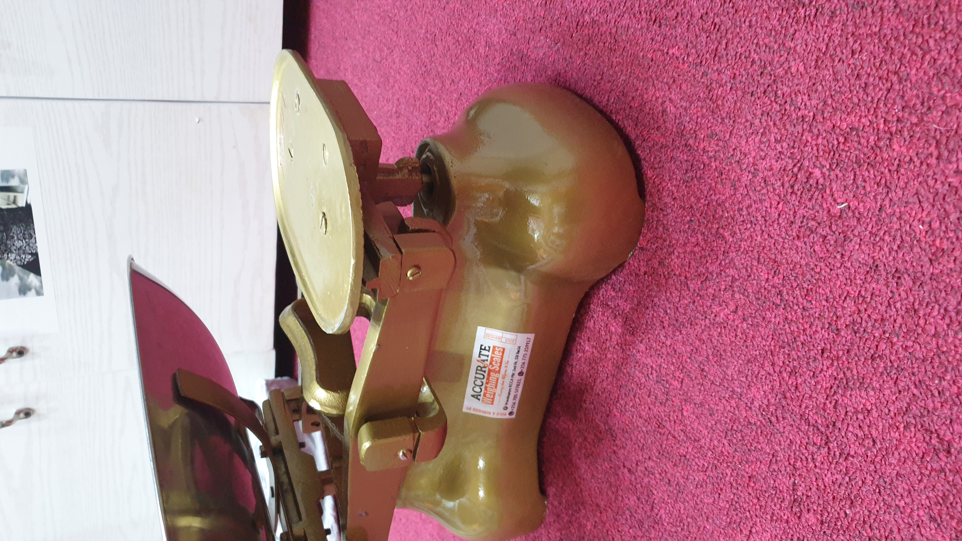 Classic counter manual weight scale