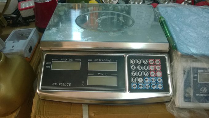 Easy-to-clean stainless steel plate Counter Weighing Scales