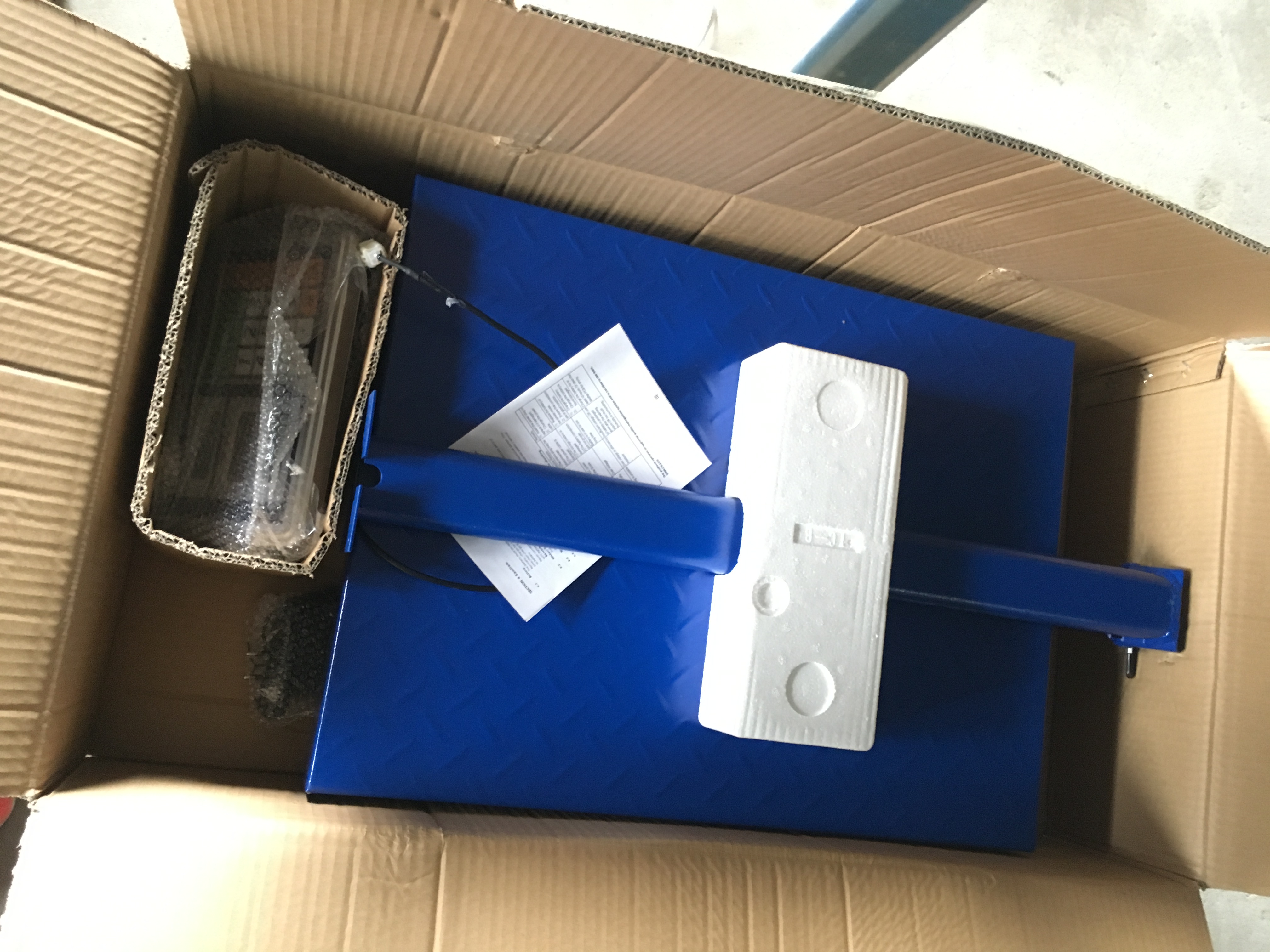 Heavy-Duty Wheeled Digital Platform Scale i - Platform weighing scale available in Kampala, Uganda