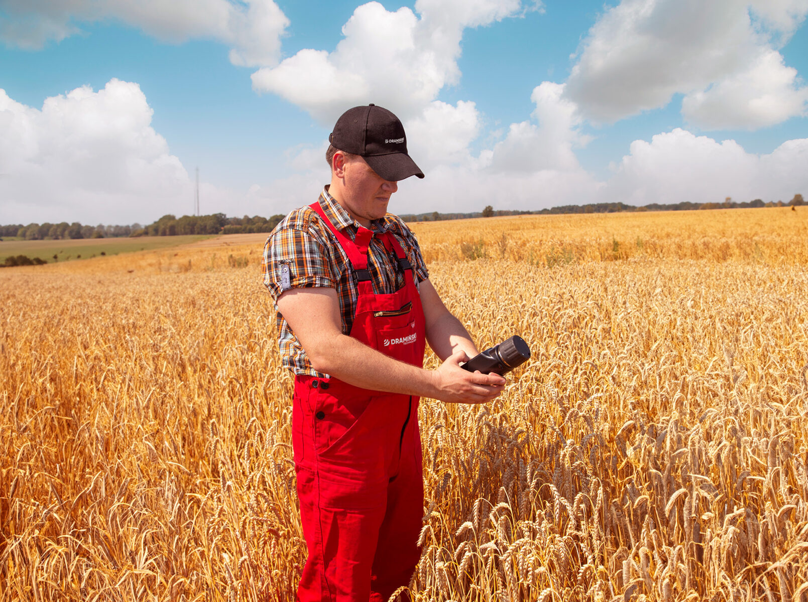 Moisture Meter with Stability Indicator - Grain-Moisture-Meters weighing scale available in Kampala, Uganda