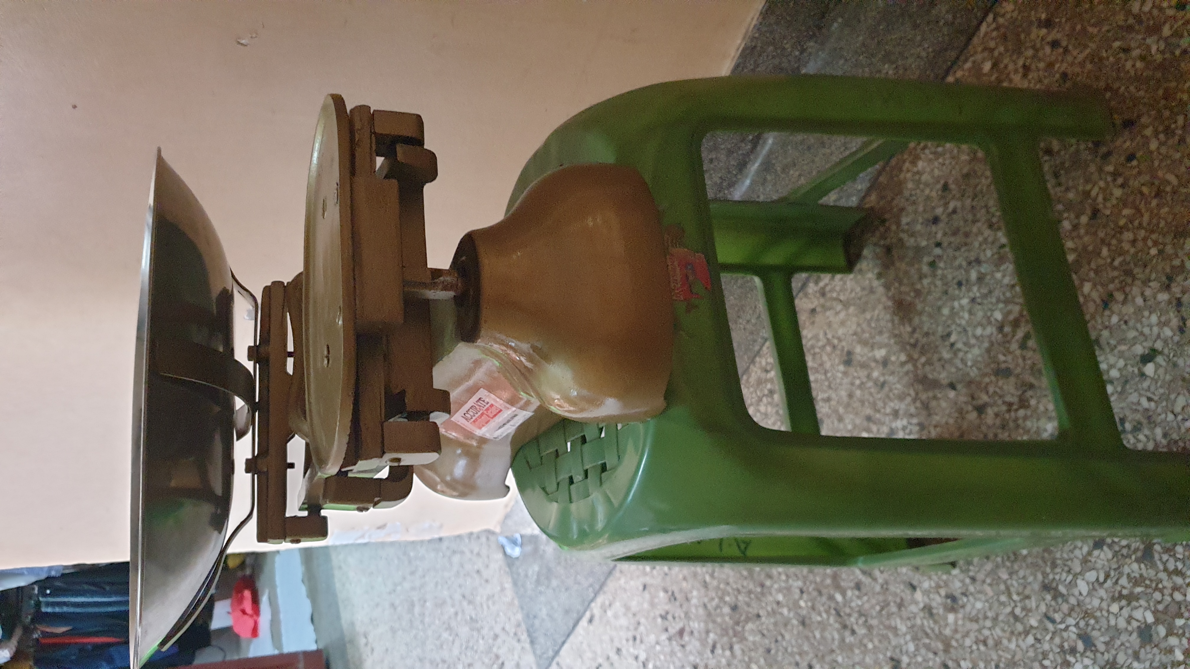 Local common Shop Counter balance Weighing Machine - Counter-Manual-Balance weighing scale available in Kampala, Uganda