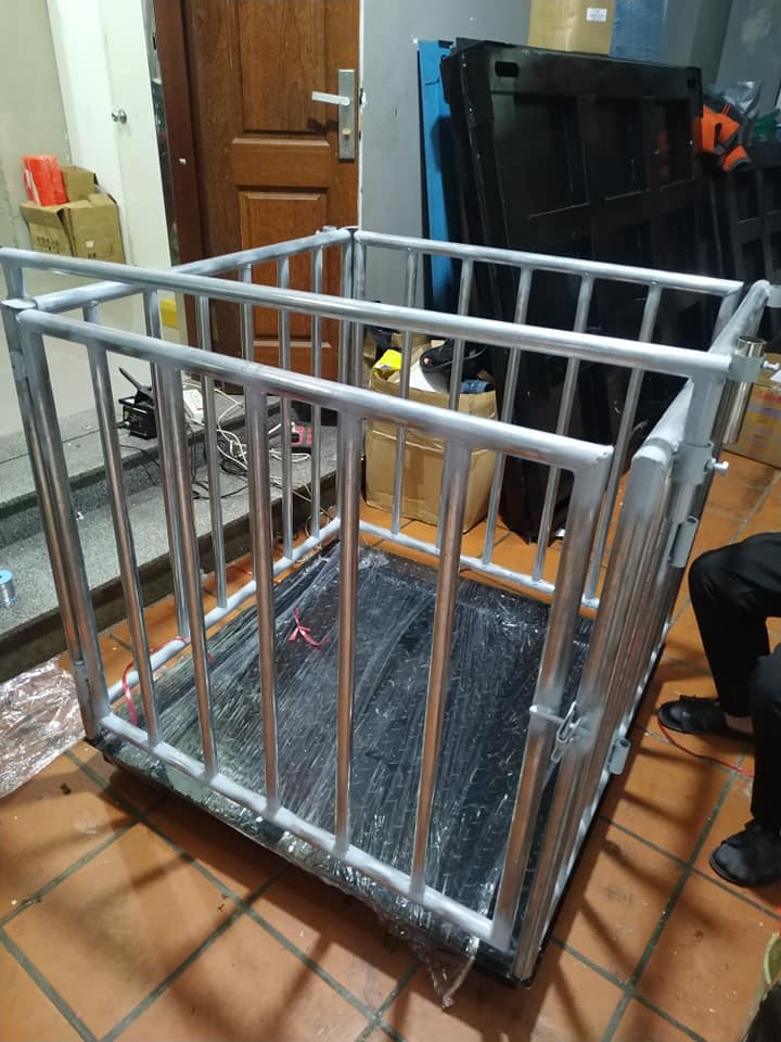 Portable Livestock Weighing Scale for Farm & Veterinary Use