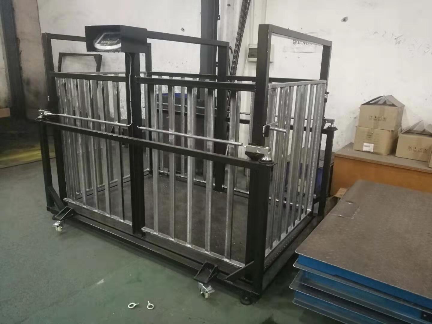 Large Scale Dog & Cat Wire Mesh Cage - Animal-Heavy-Duty weighing scale available in Kampala, Uganda