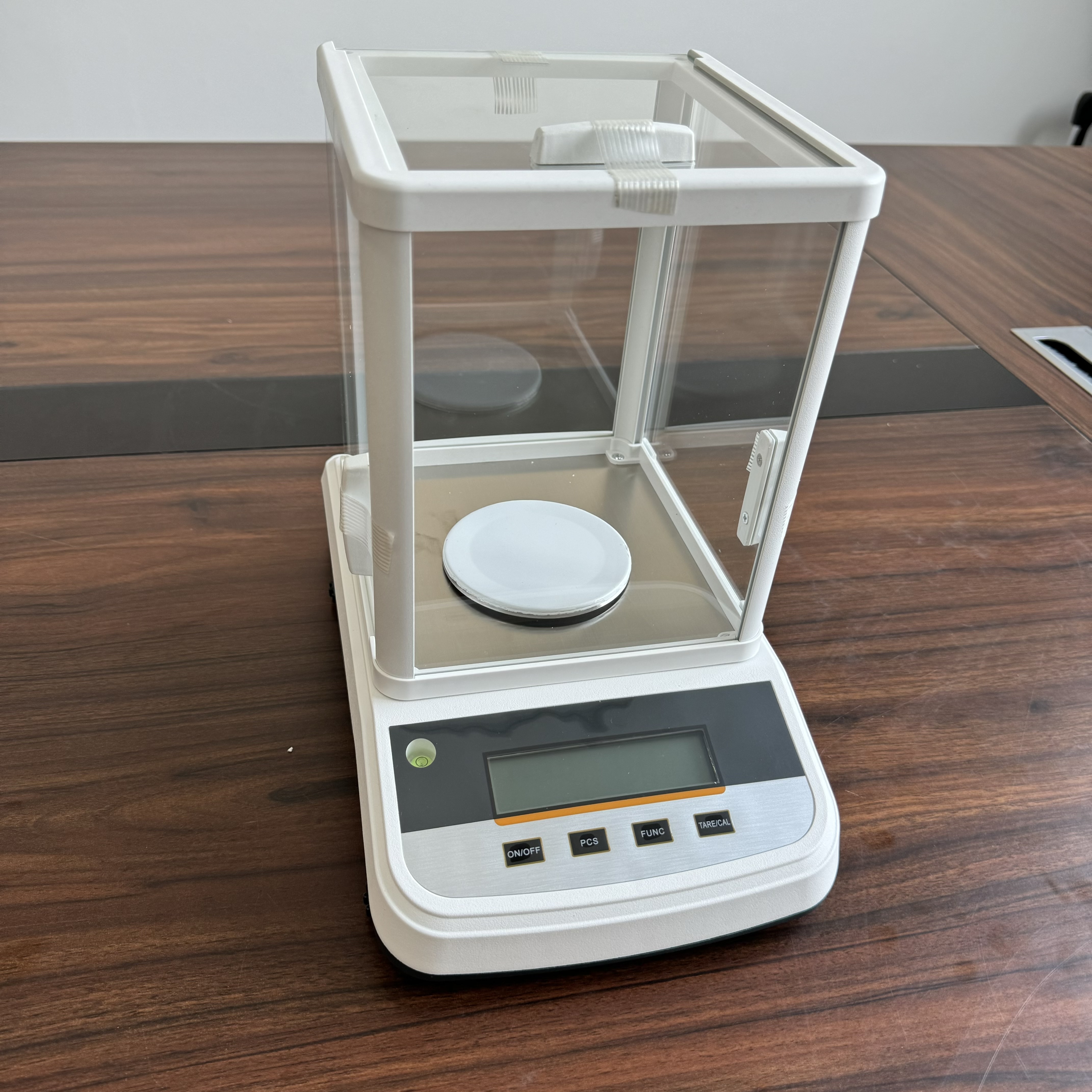 Digital Weighing Scale – Capacity: 500 g, Accuracy: 0.01 g - view 2