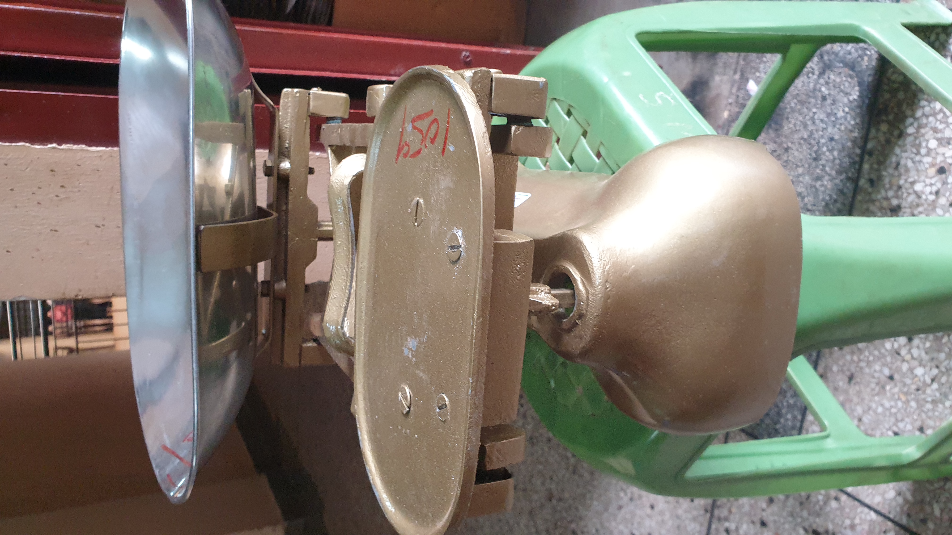 Old Commercial Weighing Counter Balance Machine - Counter-Manual-Balance weighing scale available in Kampala, Uganda